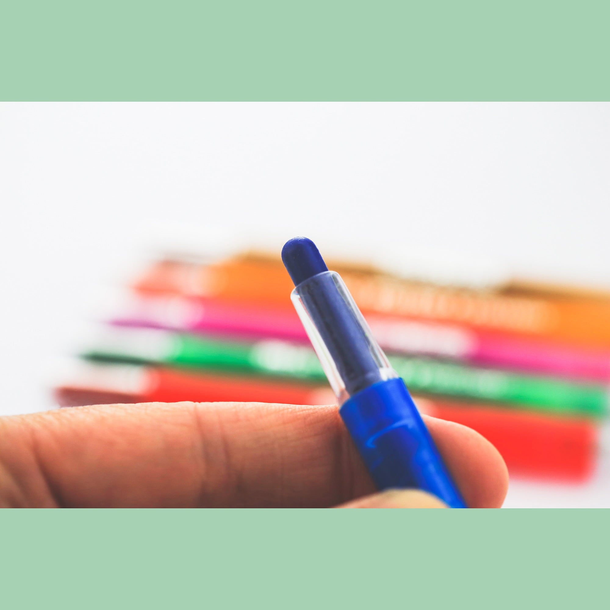 BAZIC 8 Color Premium Jumbo Triangle Crayons